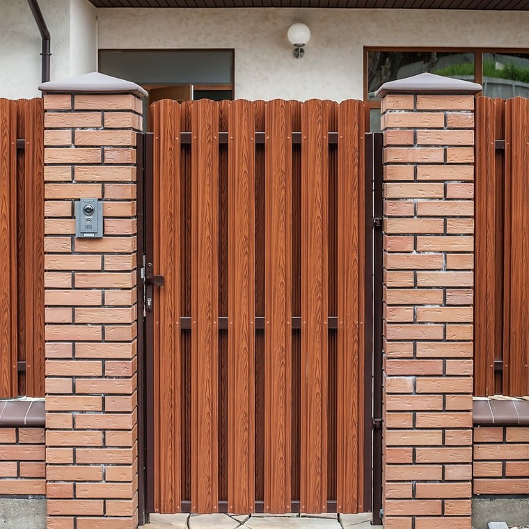 Акция на штакетник 17%